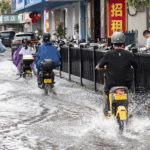 H9G65JFNAOZRNHFRLXSD - 🌍NewspaperAmigo – Your Global News Buddy 🗞️ China Braces for Dual Flood Threats as Typhoon Co-May Hits 🌀🌊