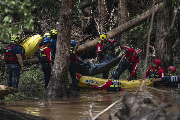 HHBT1HO5ROCLDTWD6ASA - 🌍NewspaperAmigo – Your Global News Buddy 🗞️ Texas Floods: Why Terrain, Rain & Warnings Created a Perfect Storm 🌧️💥