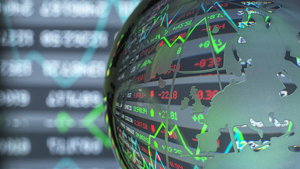 Global Trade Up $300B in H1 2025 ππ But Uncertainty Looms Global Trade Up $300B in H1 2025 ππ But Uncertainty Looms