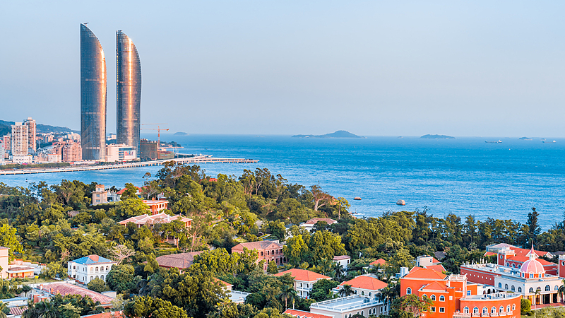 Xi Jinping's 1985 Vision Transforms Xiamen into Global Hub 🌏✨