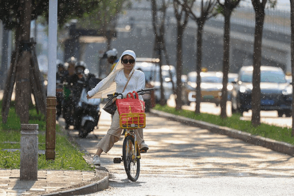 Beijing Braces for Heavy Rain as Flood Control Measures Intensify 🌧️🚨 Beijing Braces for Heavy Rain as Flood Control Measures Intensify 🌧️🚨