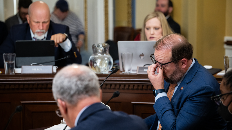 U.S. Senate Passes Trump’s $3.3 Trillion Bill: What’s Next? 💸🇺🇸