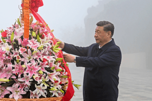 Xi Honors WWII Martyrs in Historic Tribute 🌸✊ Xi Honors WWII Martyrs in Historic Tribute 🌸✊ video poster