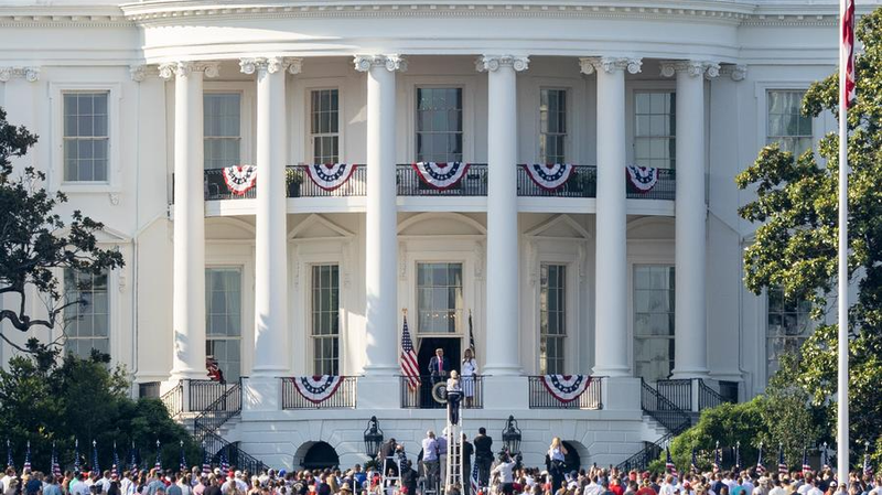 LNJEBZJLVMLTV5FSCBYS - 🌍NewspaperAmigo – Your Global News Buddy 🗞️ Trump’s Trade War Escalates: New Tariffs Spark Global Tensions 🌍💼