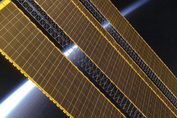Chinese Firm Unveils Water Bottle-Sized Solar Wing for Satellites ππ Chinese Firm Unveils Water Bottle-Sized Solar Wing for Satellites ππ