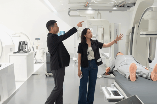 Chinese Med-Tech Expands in Brazil 🌐🩺 Chinese Med-Tech Expands in Brazil 🌐🩺 video poster