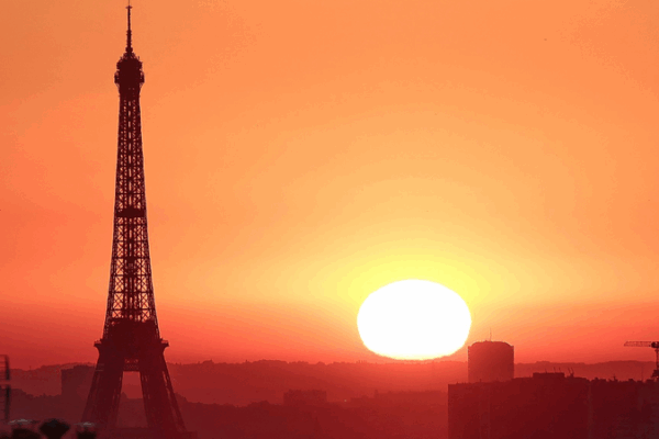 Southern Europe Sizzles Under Record-Breaking Heatwave 🌡️🔥 Southern Europe Sizzles Under Record-Breaking Heatwave 🌡️🔥