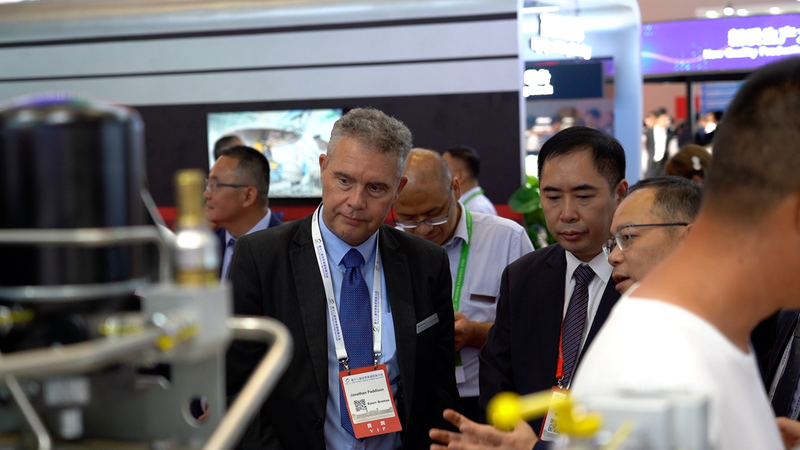 P8VUSU5OVGGRRQN8N2BP - 🌍NewspaperAmigo – Your Global News Buddy 🗞️ China Speeds Ahead: Global Rail Event Highlights High-Tech Transit 🌍🚄 video poster