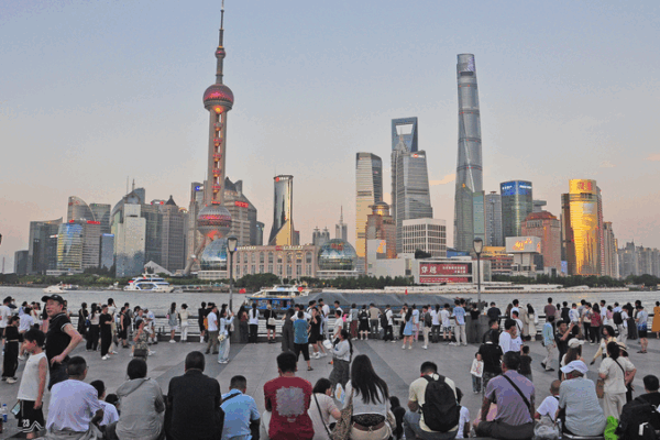China’s Urban Boom: Building Cities for the People 🌆✨ China’s Urban Boom: Building Cities for the People 🌆✨