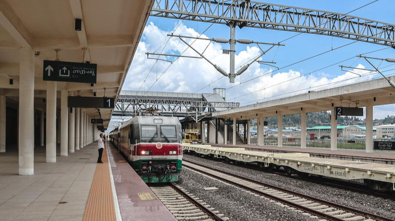 PN67DTQZ29JG0UU2JZH1 - 🌍NewspaperAmigo – Your Global News Buddy 🗞️ 🌍 China & U.S. Trade Policies Clash: What It Means for Africa