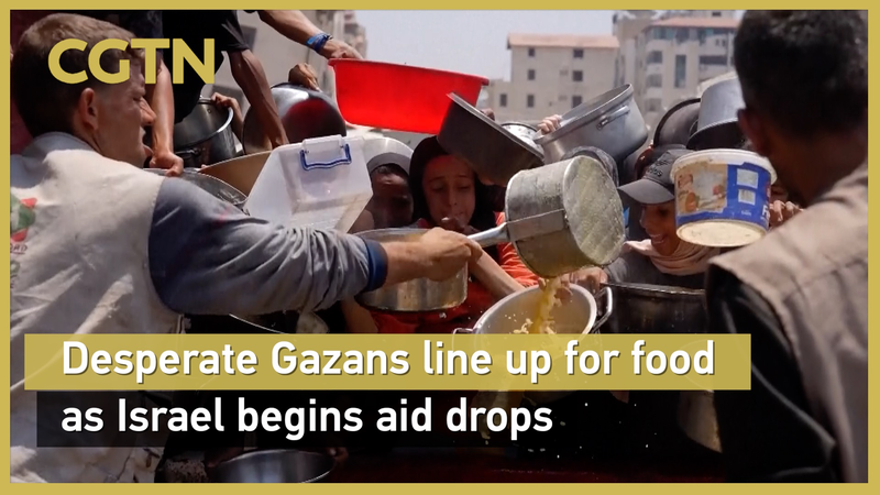 Desperate Gazans Queue for Aid as Israel Launches Food Drops 🍞✈️ Desperate Gazans Queue for Aid as Israel Launches Food Drops 🍞✈️ video poster