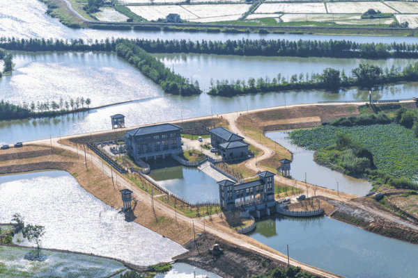 China Steps Up Flood & Drought Relief Efforts 🌊👷♂️ China Steps Up Flood & Drought Relief Efforts 🌊👷♂️