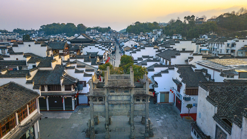 U5OKZV8S0484MLZJU0KF - 🌍NewspaperAmigo – Your Global News Buddy 🗞️ Anhui Entrepreneurs Defy Tariffs with Innovation 🚀