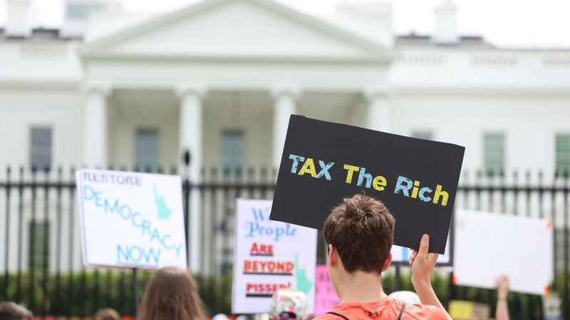 US_Senate_Passes_Controversial__Big_Beautiful__Bill_Amid_Partisan_Divide - 🌍NewspaperAmigo – Your Global News Buddy 🗞️ US_Senate_Passes_Controversial__Big_Beautiful__Bill_Amid_Partisan_Divide