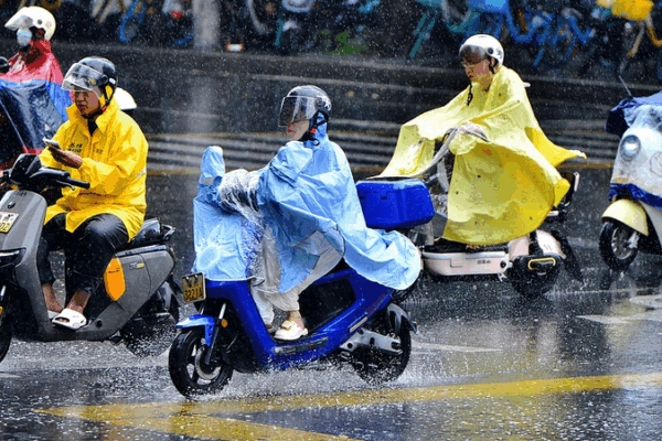China Braces for Typhoon Danas as Flood Alerts Issued in Zhejiang, Fujian 🌪️🌧️ China Braces for Typhoon Danas as Flood Alerts Issued in Zhejiang, Fujian 🌪️🌧️