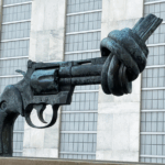 VJBKKBKI2CQD7N73INKL - 🌍NewspaperAmigo – Your Global News Buddy 🗞️ 🕊️ The Knotted Gun: A Global Symbol of Peace at the UN 🌍