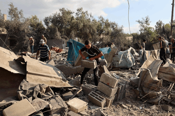 Gaza Ceasefire Talks Stalled as Strikes Claim 29 Lives πβοΈ Gaza Ceasefire Talks Stalled as Strikes Claim 29 Lives πβοΈ