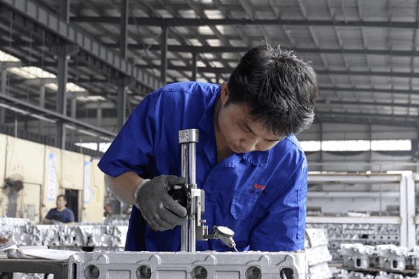 China’s Factory Heroes Power Global Manufacturing Boom 🏭💪 China’s Factory Heroes Power Global Manufacturing Boom 🏭💪