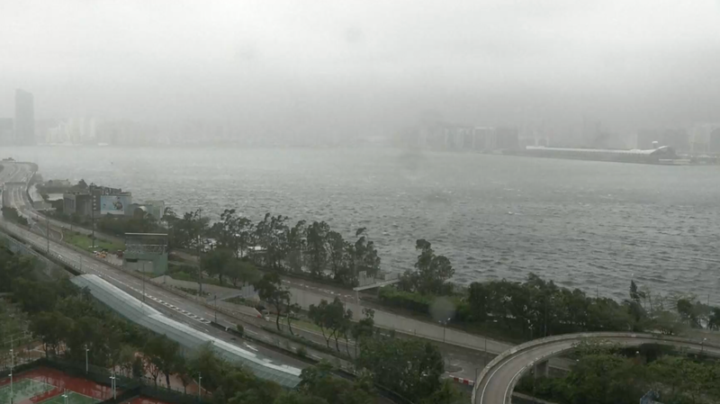 WRYUF6JTQ1UXMP0ZH9P3 - 🌍NewspaperAmigo – Your Global News Buddy 🗞️ Hong Kong Braces for Typhoon Wipha 🌪️⛈️ video poster