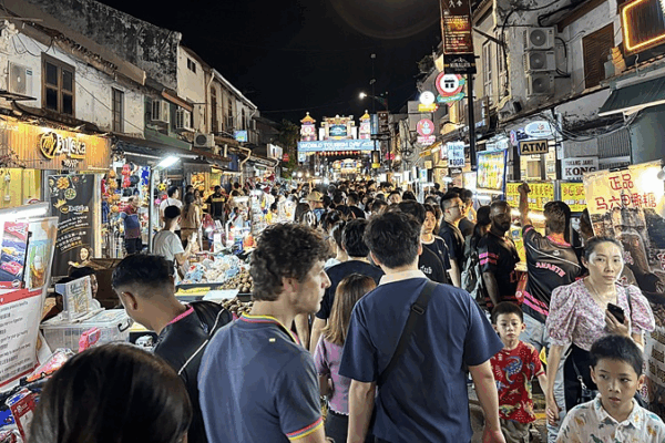 China & Malaysia Drop Visa Requirements ✈️🌏 Here’s What You Need to Know! China & Malaysia Drop Visa Requirements ✈️🌏 Here’s What You Need to Know!