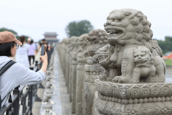 Marco Polo Bridge: From War Echoes to Peaceful Renewal 🌉✌️ Marco Polo Bridge: From War Echoes to Peaceful Renewal 🌉✌️