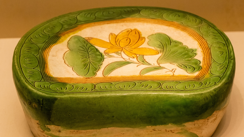 Ancient Chill: Song Dynasty’s Tri-Color Porcelain Pillows Beat the Heat 🧊💤