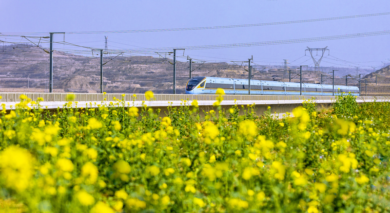 ZIVJFM7VFTVBAK62SP90 - 🌍NewspaperAmigo – Your Global News Buddy 🗞️ From War Tracks to High-Speed Future: China's Railway Revival 🚄✨