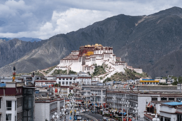 Xizang Celebrates 60 Years of Progress & Unity 🌏✨ Xizang Celebrates 60 Years of Progress & Unity 🌏✨