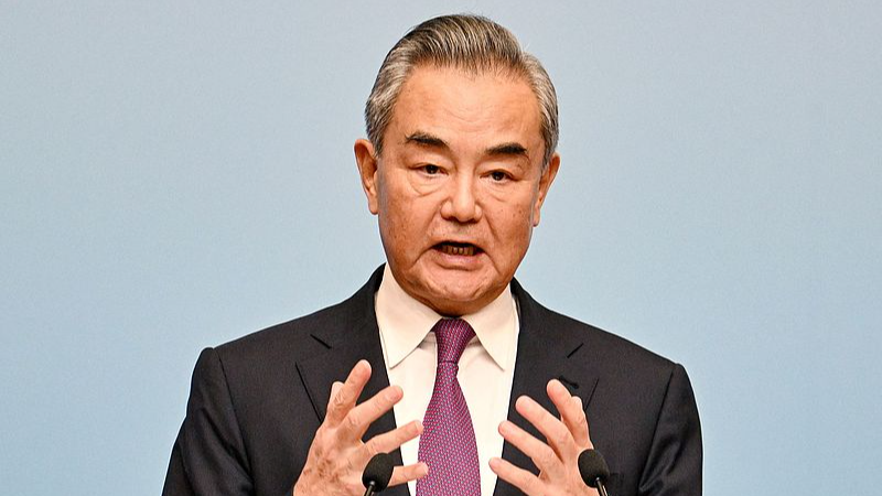 1WO55HO4W9Q5NMG7TG9Z - 🌍NewspaperAmigo – Your Global News Buddy 🗞️ Wang Yi’s Kabul Visit Sparks Regional Diplomacy Talks 🌏✨