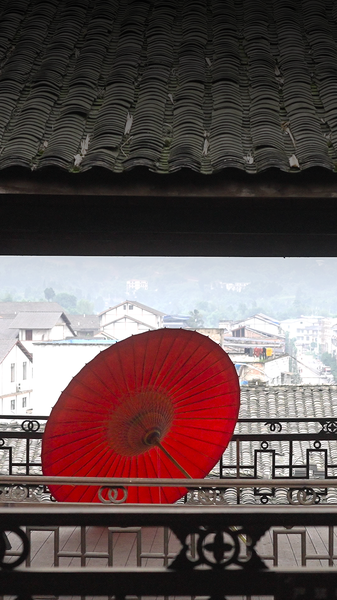 Luzhou Oil-Paper Umbrellas: A 100-Step Dance of Tradition 🌂✨ Luzhou Oil-Paper Umbrellas: A 100-Step Dance of Tradition 🌂✨ video poster