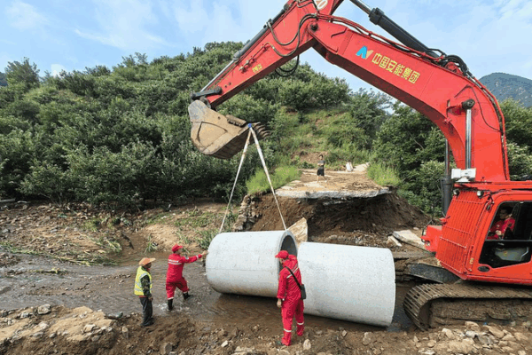 ๐ง North China Races to Rebuild Flood-Hit Roads & Bridges ๐ ๐ง North China Races to Rebuild Flood-Hit Roads & Bridges ๐