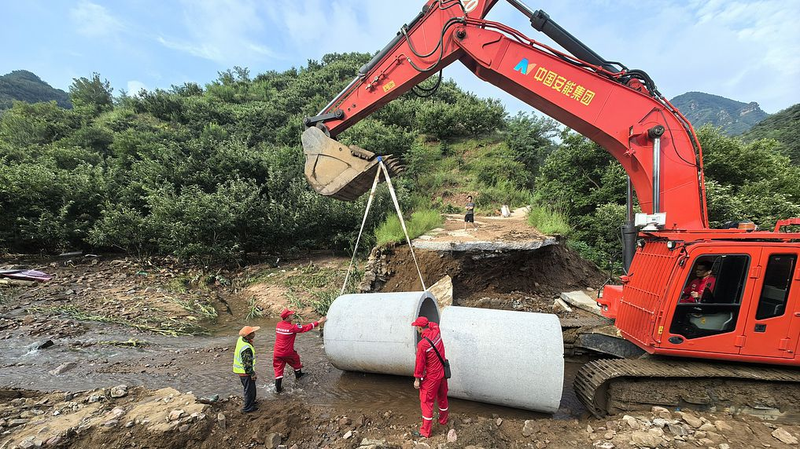 🚧 North China Races to Rebuild Flood-Hit Roads & Bridges 🌉