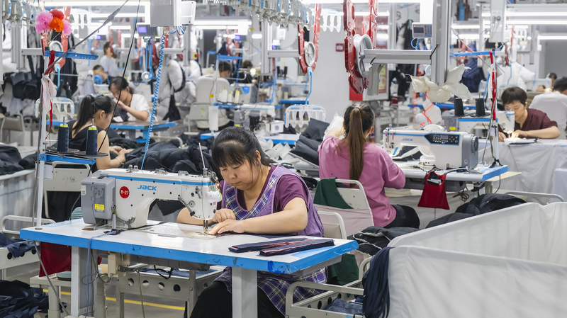 US Tariffs Backfire: Corporate Losses Mount in Q2 🌍💸