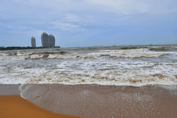 China Braces for Typhoon Kajiki as Emergency Response Activated 🌪️🇨🇳 China Braces for Typhoon Kajiki as Emergency Response Activated 🌪️🇨🇳