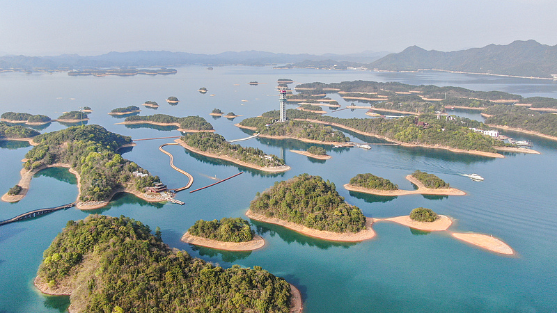 7BAGDP6LBXKYO22CR72S - 🌍NewspaperAmigo – Your Global News Buddy 🗞️ Discover Lushan’s West Sea: China’s Hidden Gem of Serenity 🌿💧 video poster