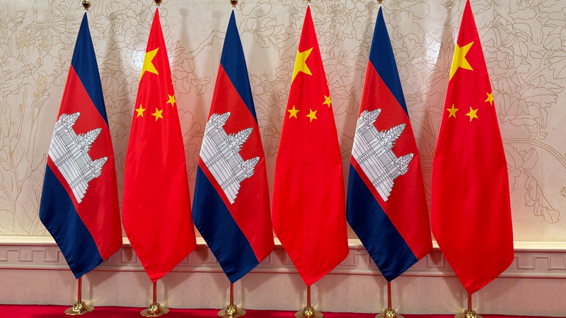 Xi Jinping, Cambodia PM Strengthen Ties in Tianjin Meet π Xi Jinping, Cambodia PM Strengthen Ties in Tianjin Meet π