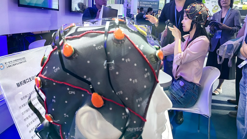 China’s Brain Tech Revolution: BCI Breakthroughs by 2027 🧠🚀