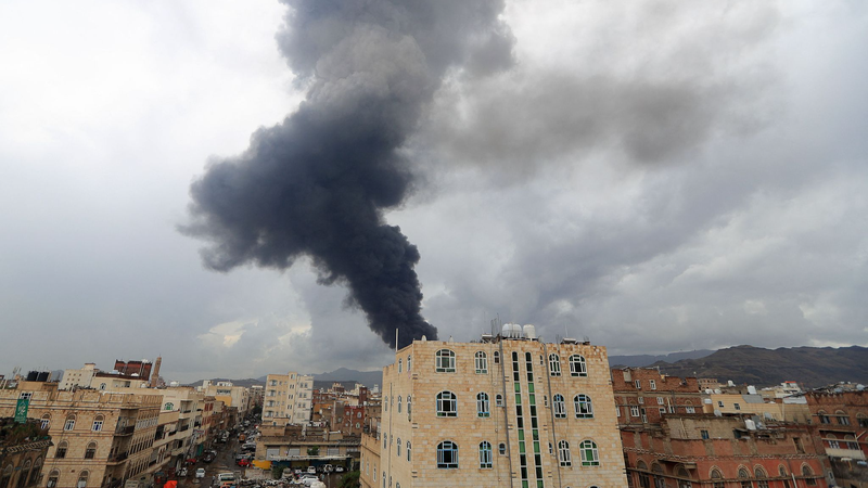 BPQ6AT1TRTP5G5CLVCRF - 🌍NewspaperAmigo – Your Global News Buddy 🗞️ Israeli Airstrikes in Yemen: Death Toll Rises to Six, Houthis Vow Retaliation 🌍💥