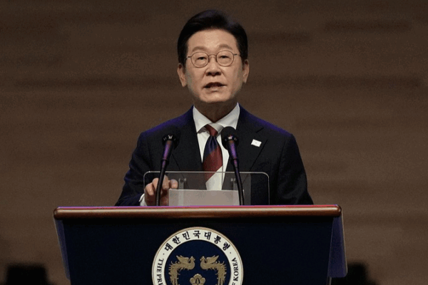 South Korea Shifts Stance: No Plans to Absorb DPRK, President Vows 🌏✌️ South Korea Shifts Stance: No Plans to Absorb DPRK, President Vows 🌏✌️