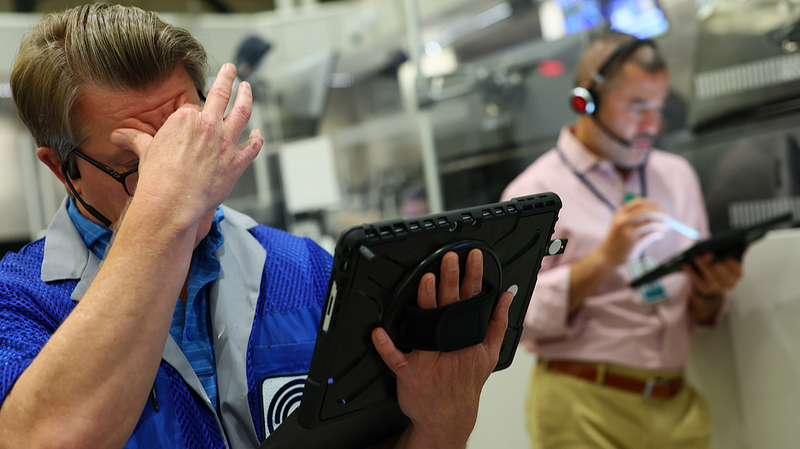 Trump Axes Jobs Chief After Weak Data Sparks Market Chaos 📉💼