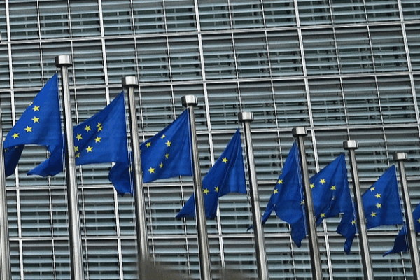 Europe Pushes for Zelenskyy-Trump-Putin Summit Amid Ukraine Talks 🌍✌️ Europe Pushes for Zelenskyy-Trump-Putin Summit Amid Ukraine Talks 🌍✌️