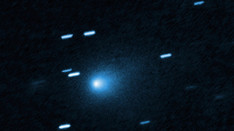 Hubble Snaps Stunning Close-Up of Interstellar Comet 🌠🔭