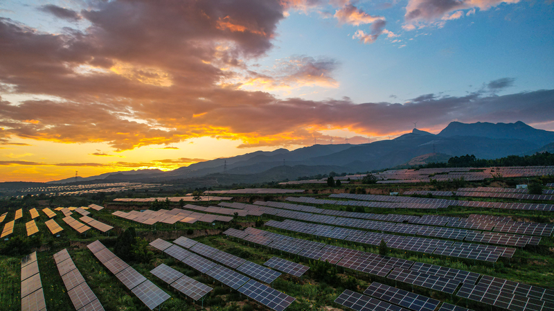 I36ECWY3HZUVGMA2GLF4 - 🌍NewspaperAmigo – Your Global News Buddy 🗞️ Rwandan Solar Star Powers Sustainable Future 🌞💡