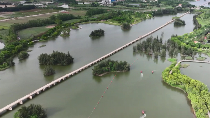 China’s Ancient Anping Bridge: A Marvel of Maritime History ๐โจ China's Ancient Anping Bridge: A Marvel of Maritime History ๐โจ video poster
