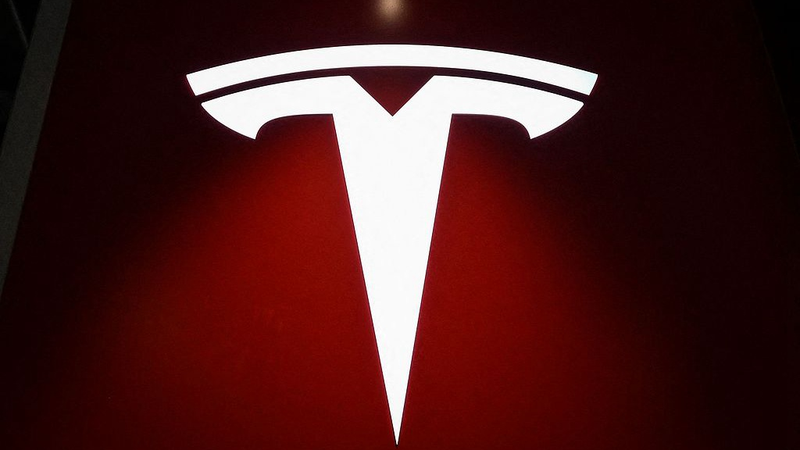 Tesla Ordered to Pay $242M in Autopilot Death Case 🚗⚖️ Tesla Ordered to Pay $242M in Autopilot Death Case 🚗⚖️