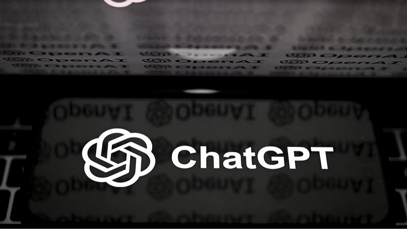 OpenAI Drops Free AI Models to Rival Global Tech Giants 🚀