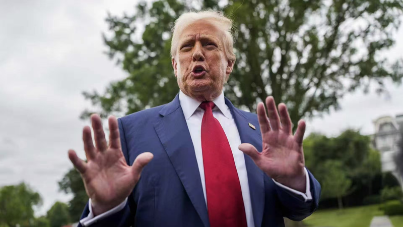 N1WRBHE9X5RVX71DA1WY - 🌍NewspaperAmigo – Your Global News Buddy 🗞️ Trump’s Tariff Talk Sparks Global Market Jitters 🌍💸