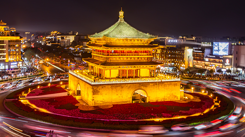 Xi'an Bell Tower Lights Up the Night 🌃🏯 | A Journey Through Ming Dynasty Majesty video poster