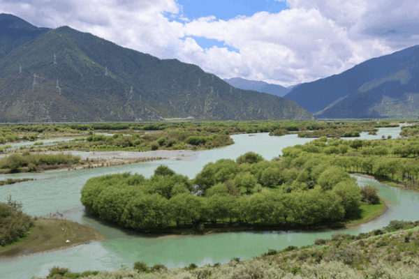 🌱 Global Youth Back China’s Green Vision: Poll Reveals Strong Support for ‘Two Mountains’ Concept 🌱 Global Youth Back China’s Green Vision: Poll Reveals Strong Support for ‘Two Mountains’ Concept