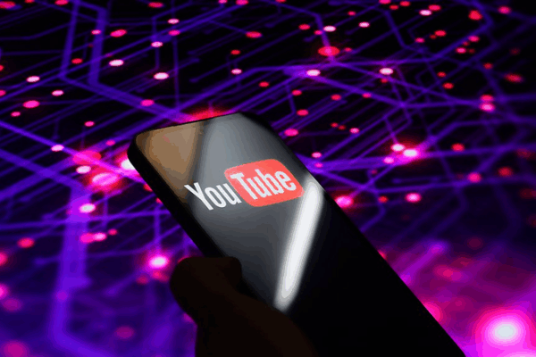 YouTube Tests AI Age Checks: Privacy vs. Safety Debate Heats Up 🎥🔍 YouTube Tests AI Age Checks: Privacy vs. Safety Debate Heats Up 🎥🔍
